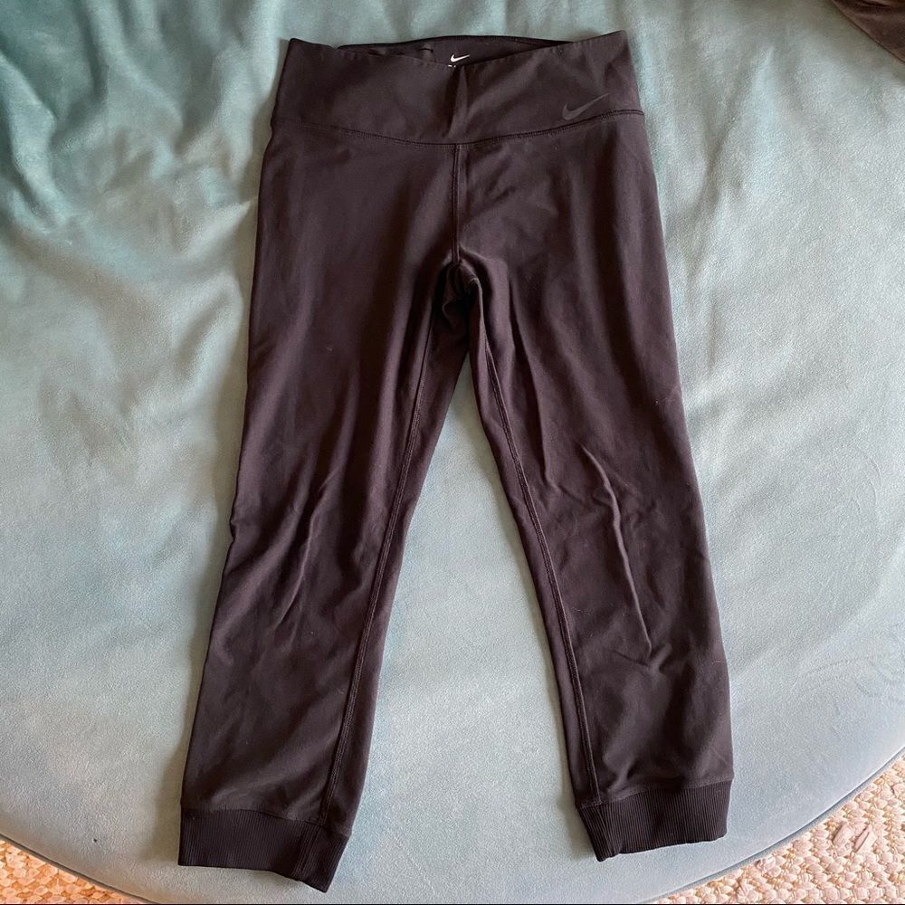 Nike Cropped Legging